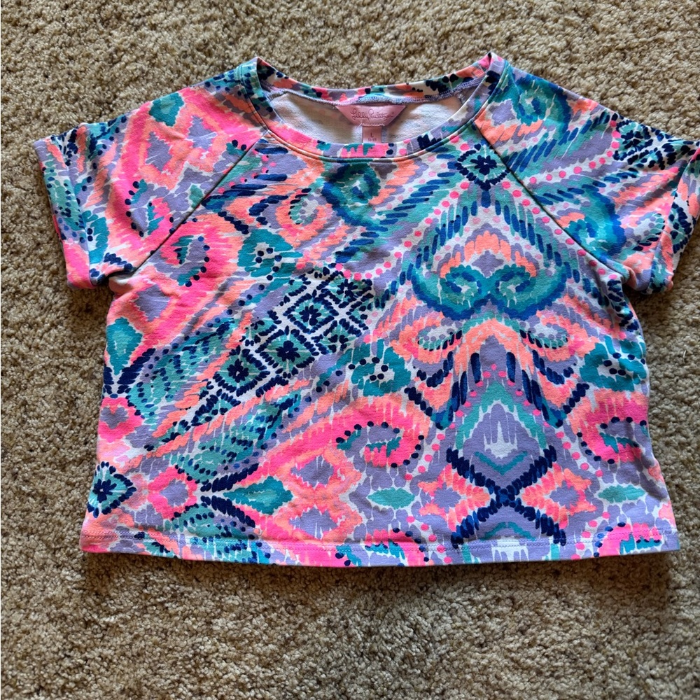 Lilly Pulitzer Girls Short Sleeved Crop Top Shirt. Size Large (8-10).